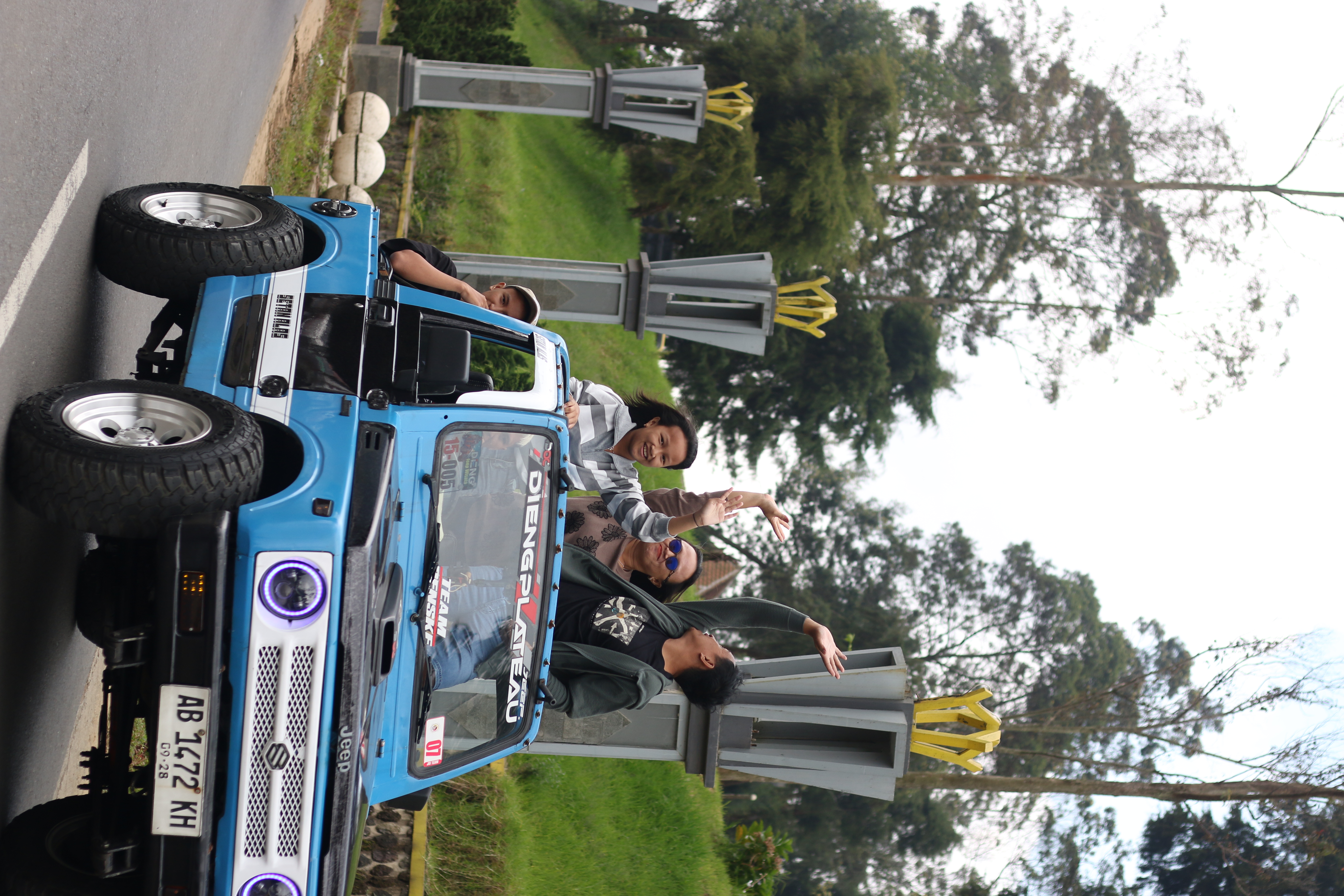 Wisata Dieng Plateau dengan jeep 4x4