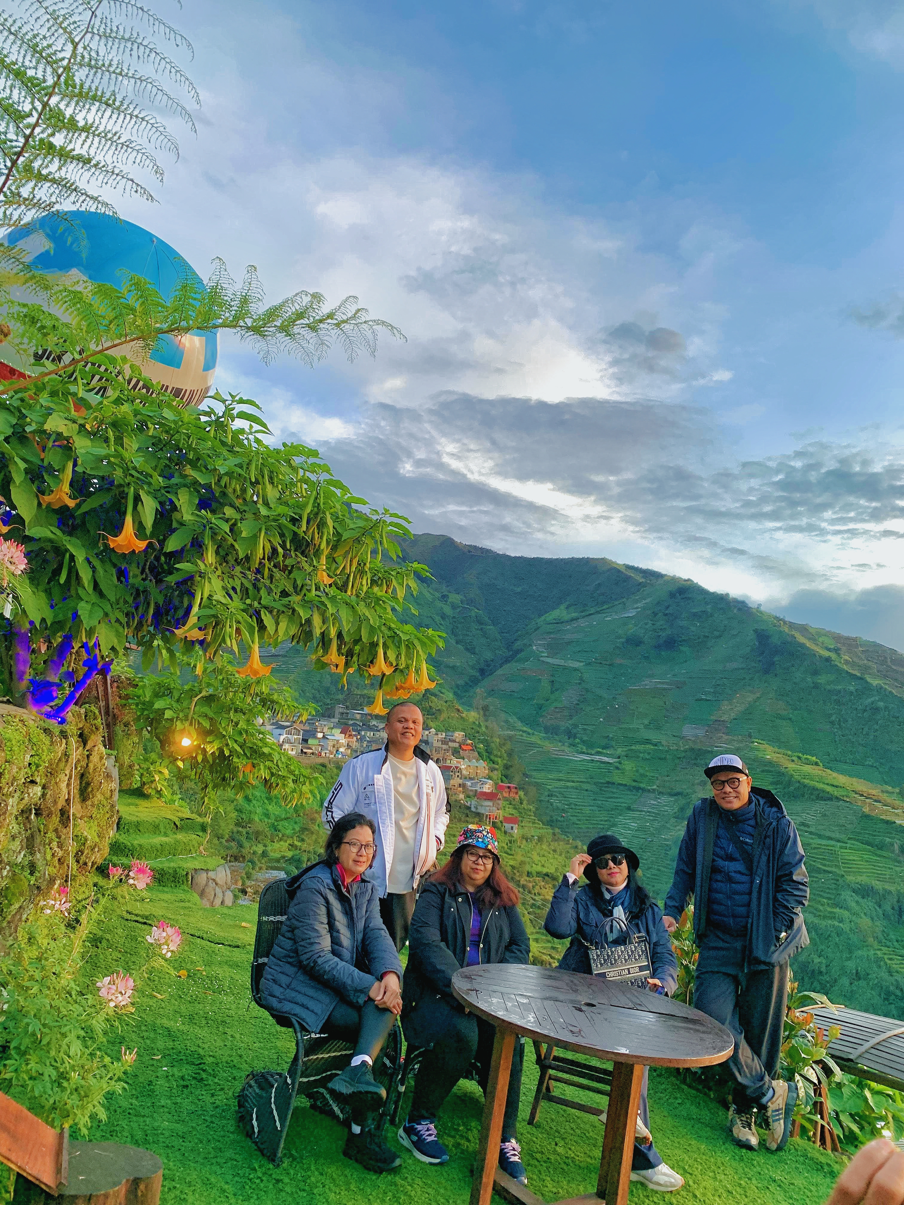 Paket wisata Dieng sunrise Sikunir bersama Jeep Dieng Plateau